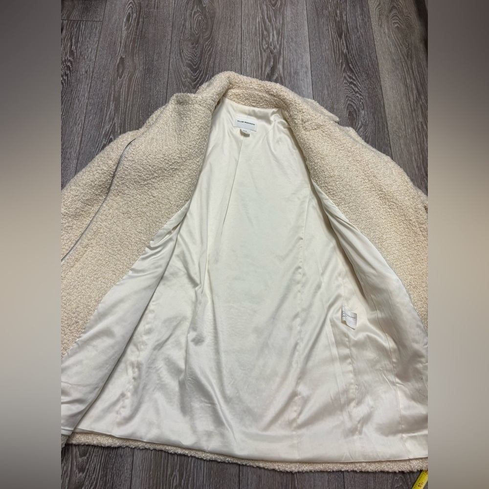 Club Monaco teddy Elegant Women's Coat - Picture 5 of 12